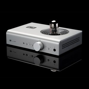 LYR+ - FUSION ARCHITECTURE™ HEADPHONE AMP AND PREAMP